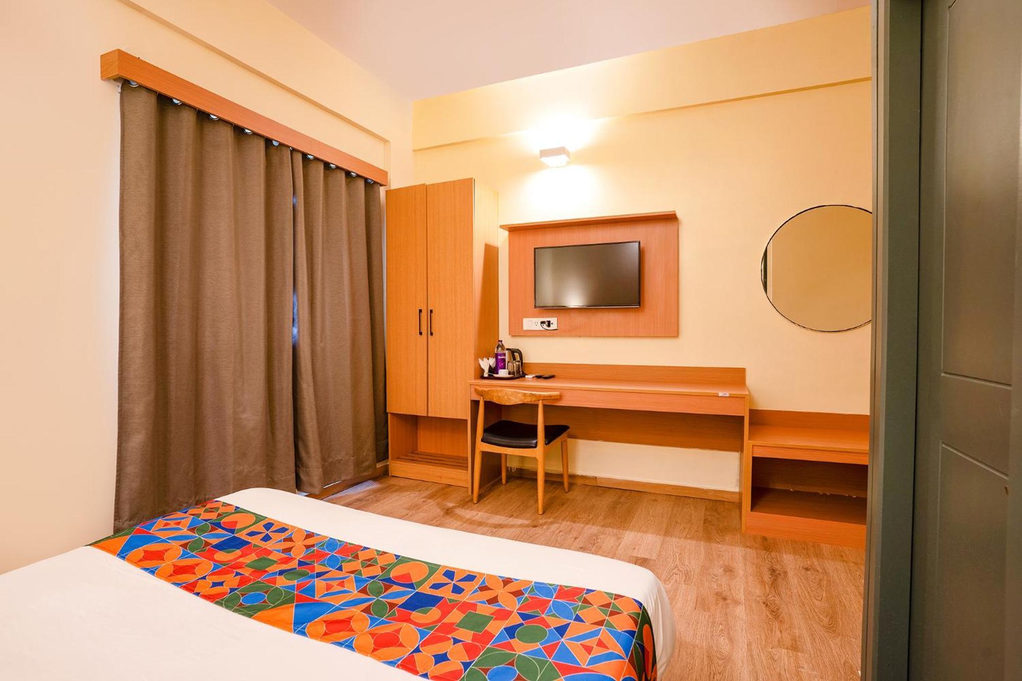 Fabhotel Royal Sterling- Manyata Tech Park Bangalore Exterior photo