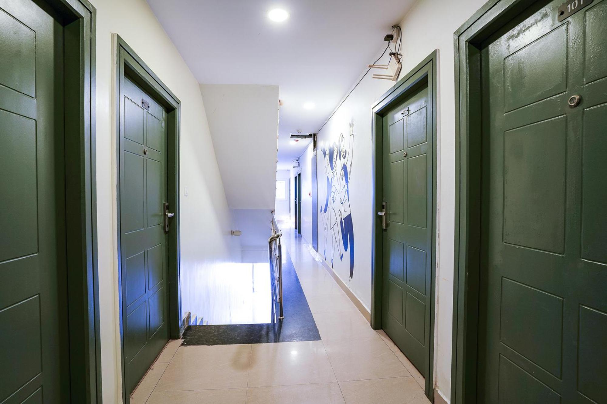 Fabhotel Royal Sterling- Manyata Tech Park Bangalore Exterior photo