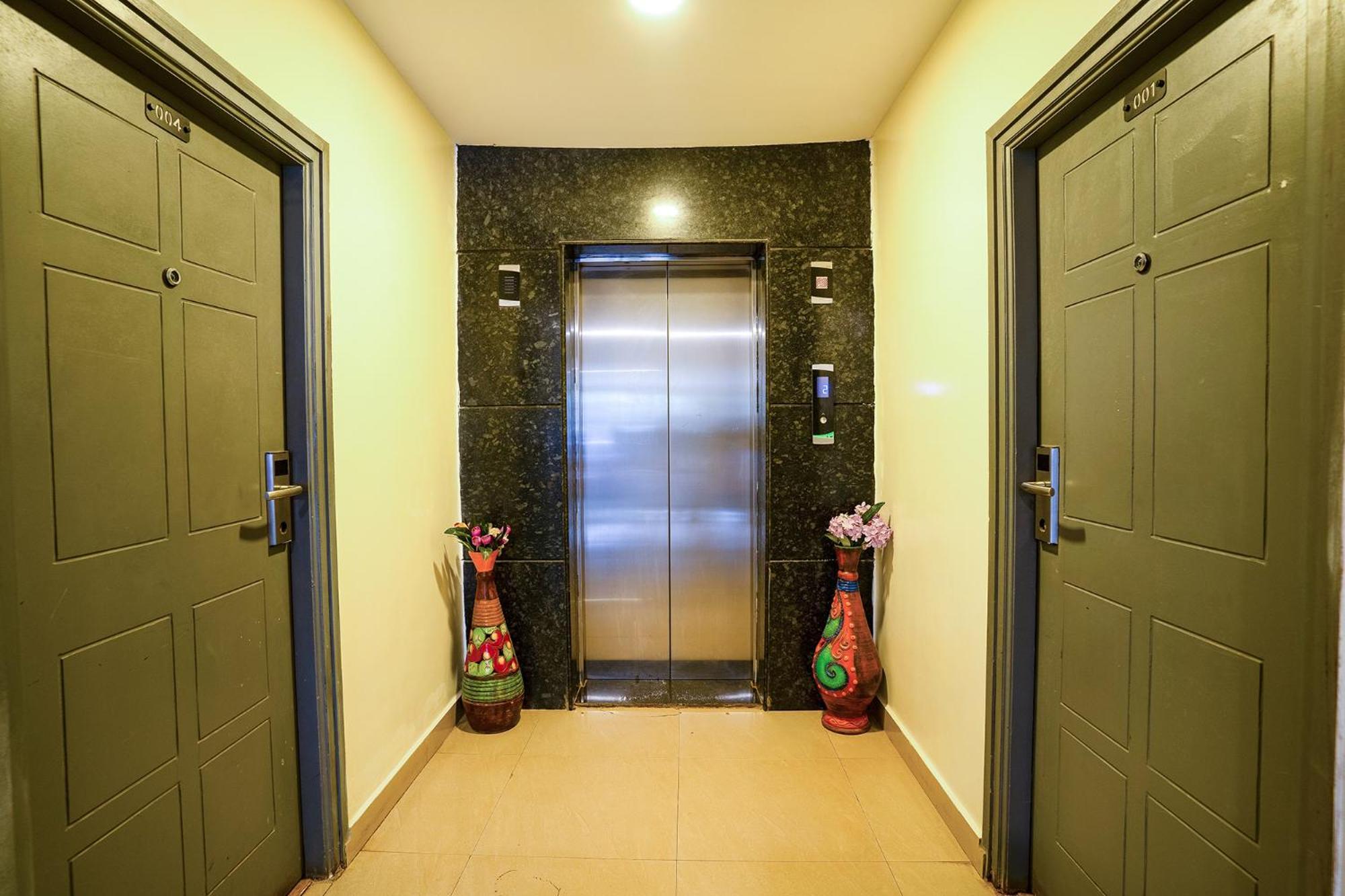Fabhotel Royal Sterling- Manyata Tech Park Bangalore Exterior photo