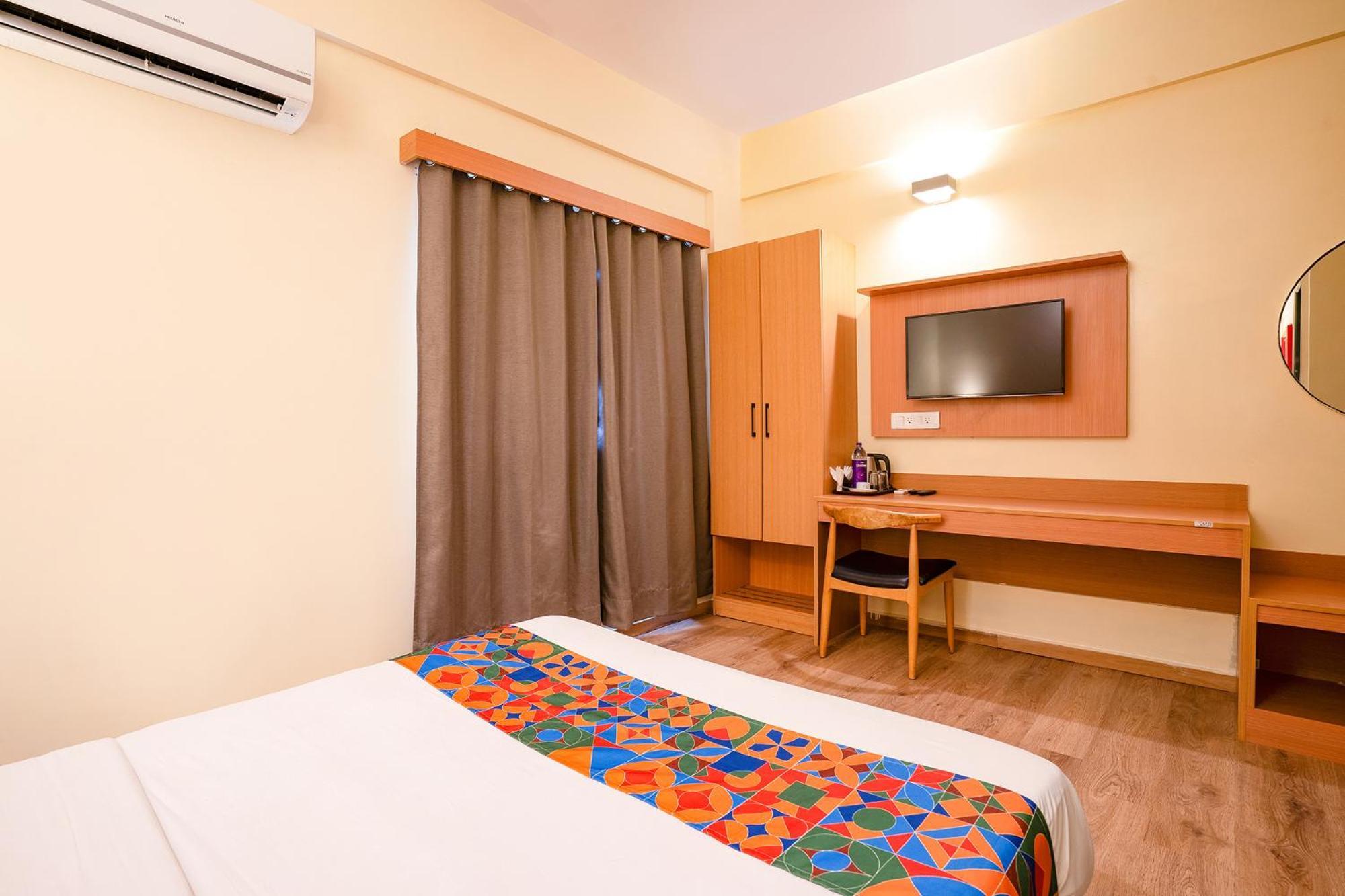 Fabhotel Royal Sterling- Manyata Tech Park Bangalore Exterior photo